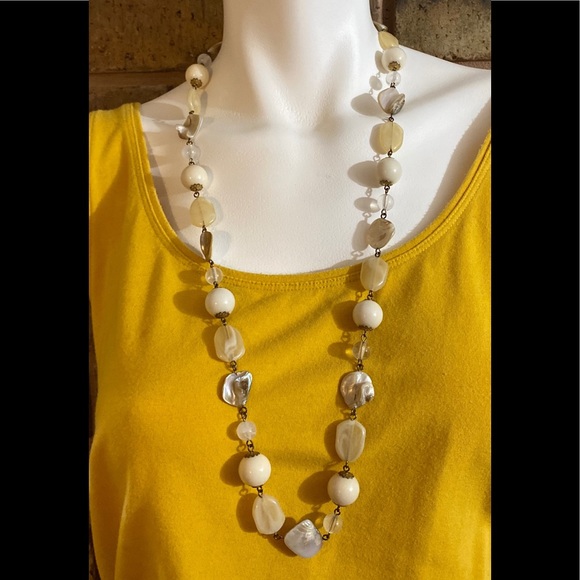 Cream Beads & MOP Pieces 30.5” Necklace - Picture 4 of 9